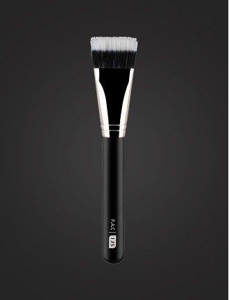 PAC Blush Brush 153